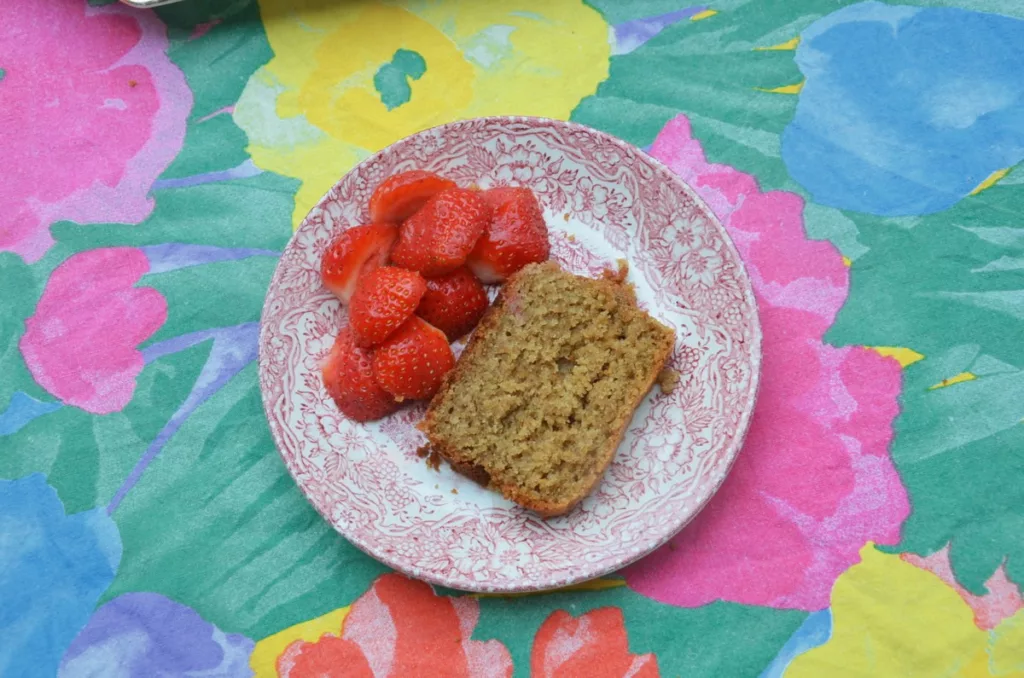 gâteau à la pâte d'amande vegan