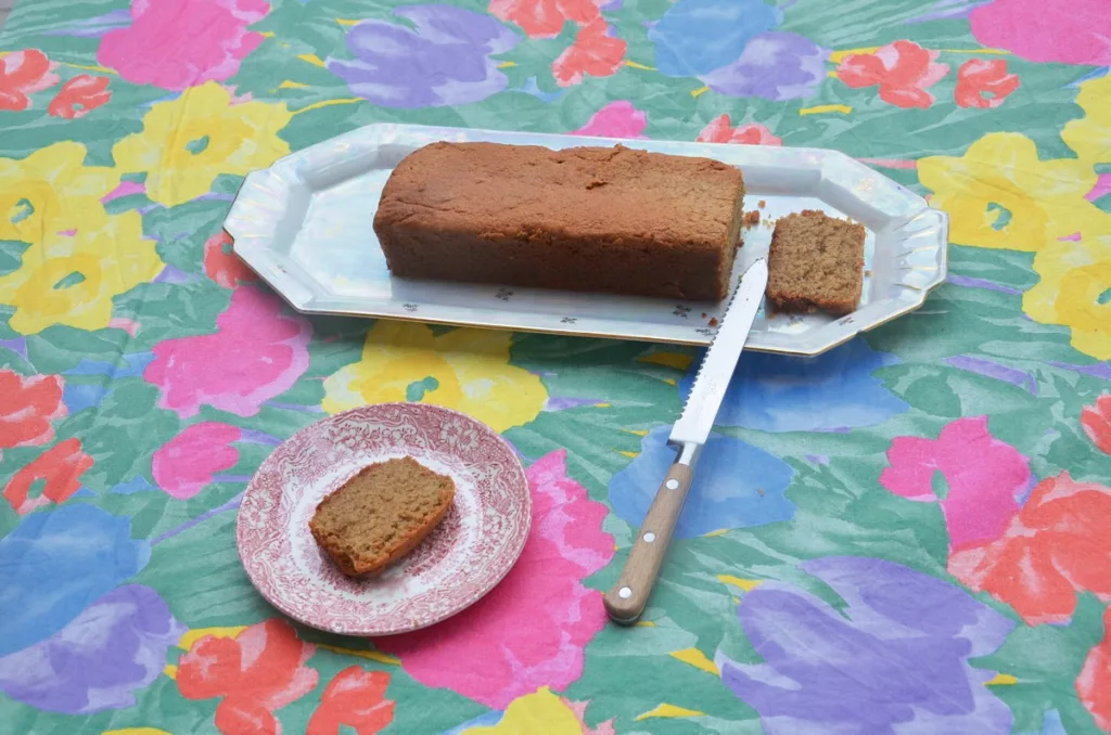 gâteau à la pâte d'amande vegan